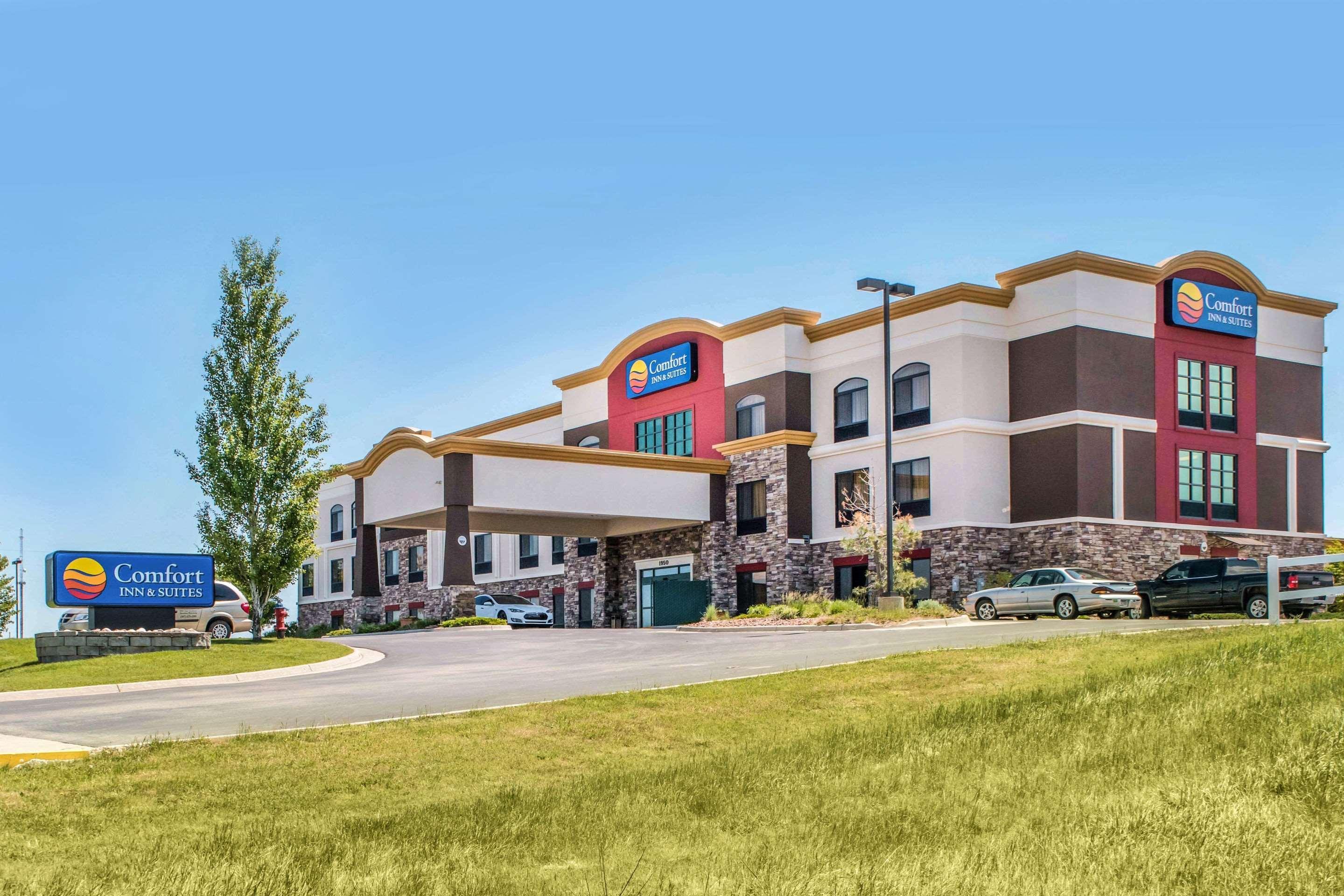Comfort Inn & Suites Шеридан Экстерьер фото