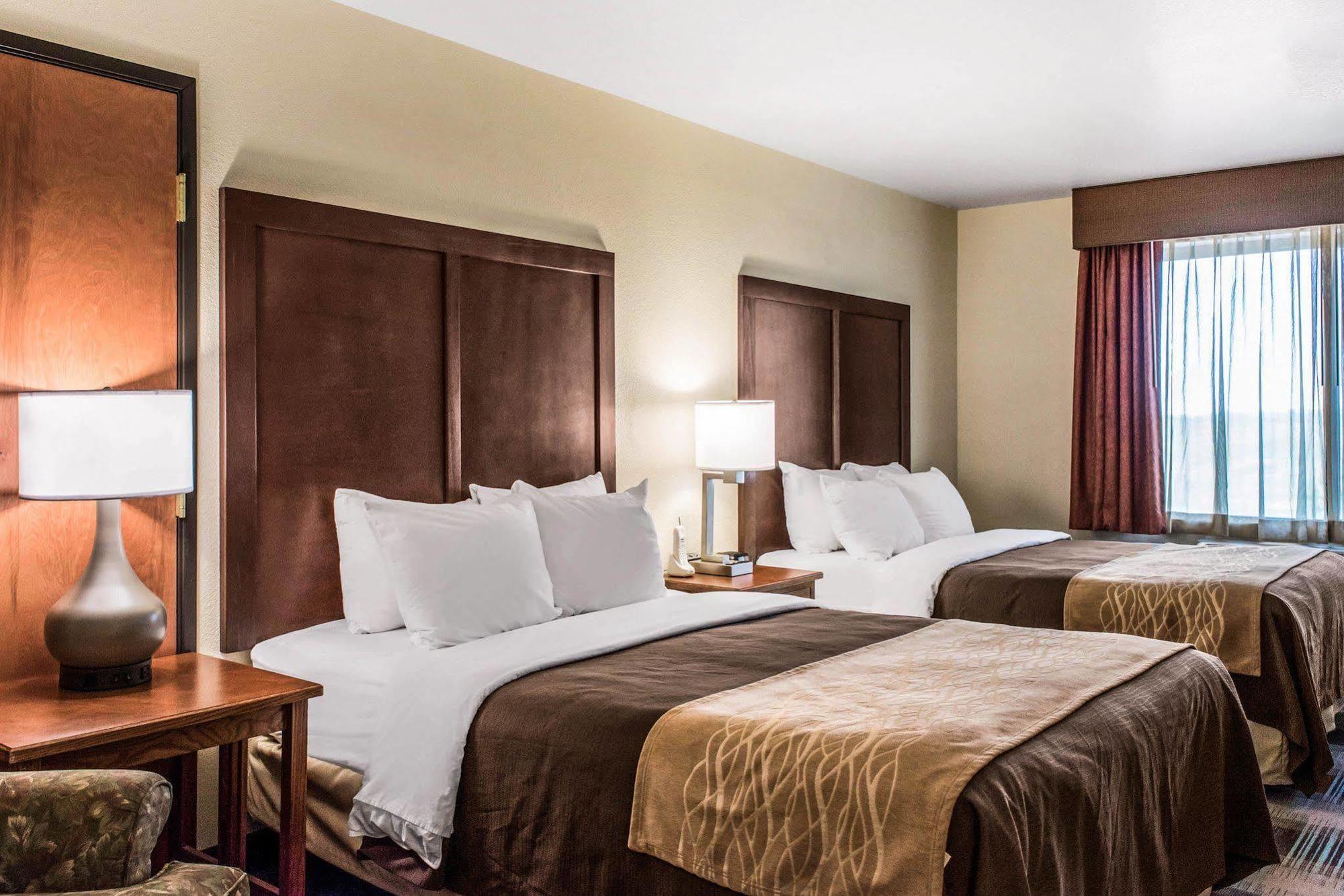 Comfort Inn & Suites Шеридан Экстерьер фото