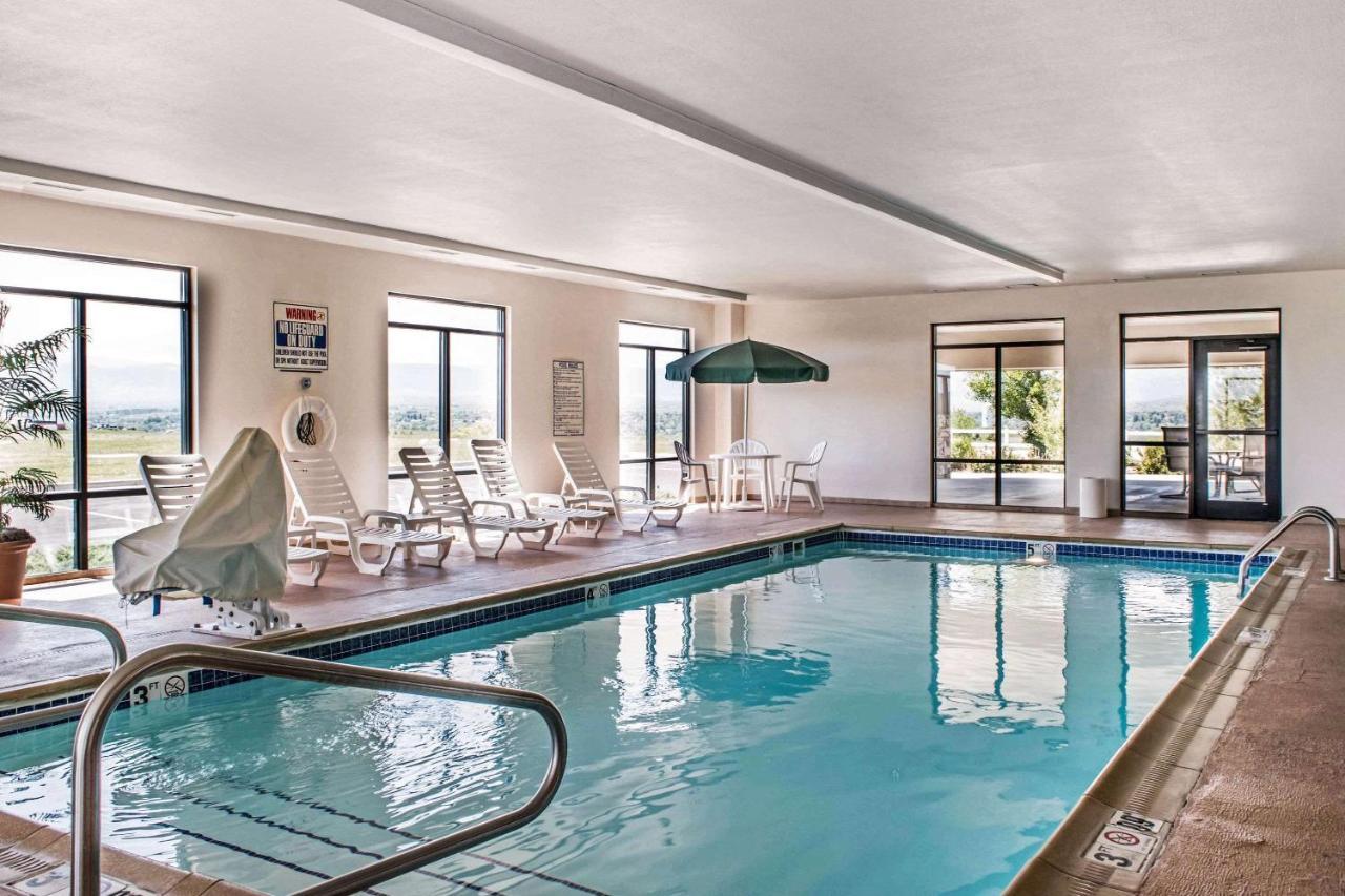 Comfort Inn & Suites Шеридан Экстерьер фото